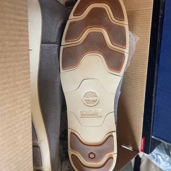 Brand New Timberland Women’s Lakeville Double Gore Chelsea Boot - Picture 7 of 13